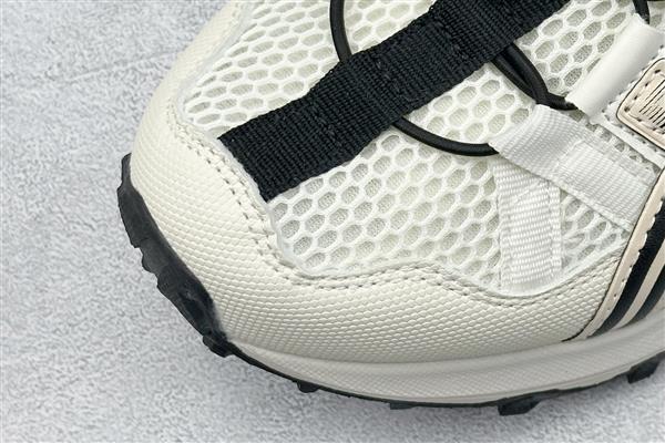 20251128161835517 240